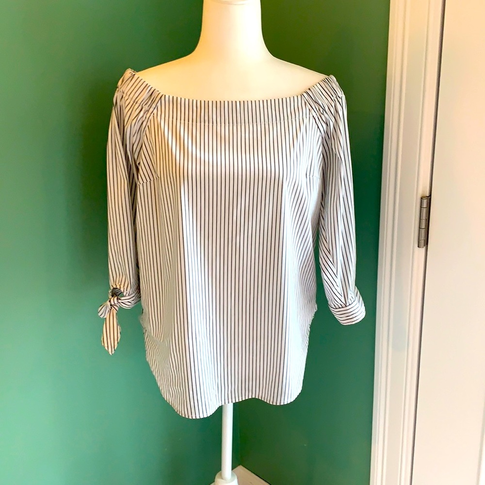 LNC pinstripe off the shoulder top